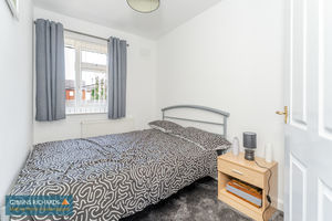 Bedroom- click for photo gallery